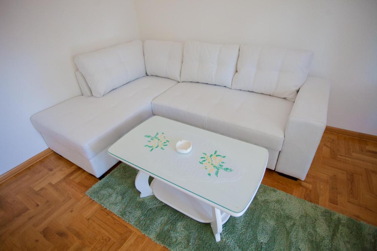 Apartman Exclusive Trebinje Centar ภายนอก รูปภาพ